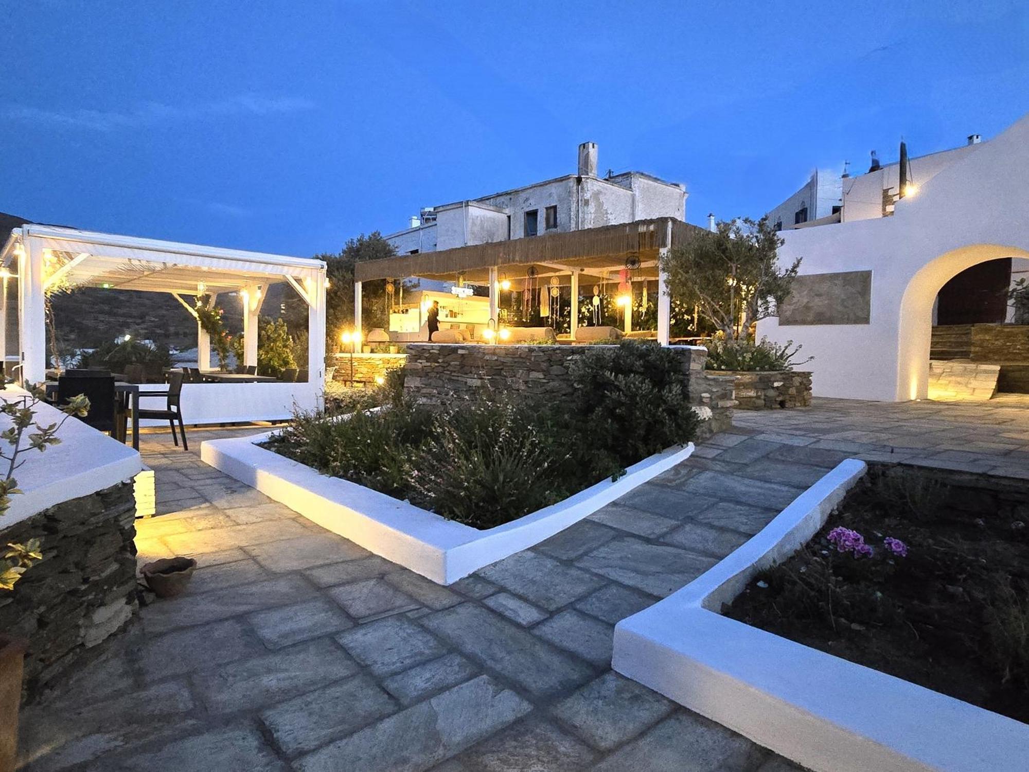 Ursa Major Suites Tinos Exterior photo
